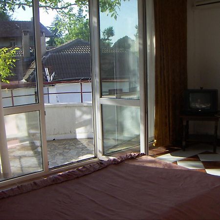Popov Guest House 발치크 객실 사진
